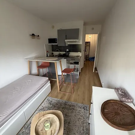 Centre 19m2 아파트 클라마르